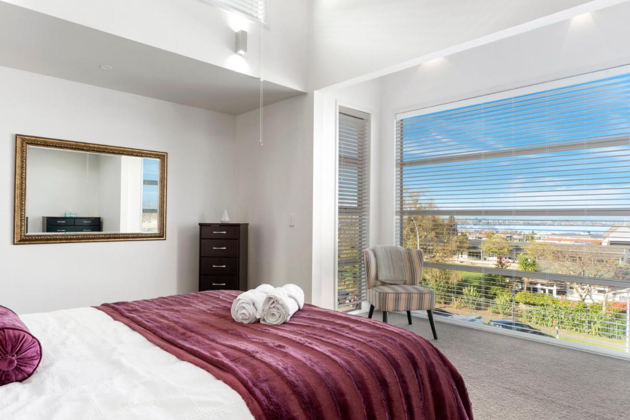 Lakeview Luxury - Taupo Holiday Apartment 外观 照片